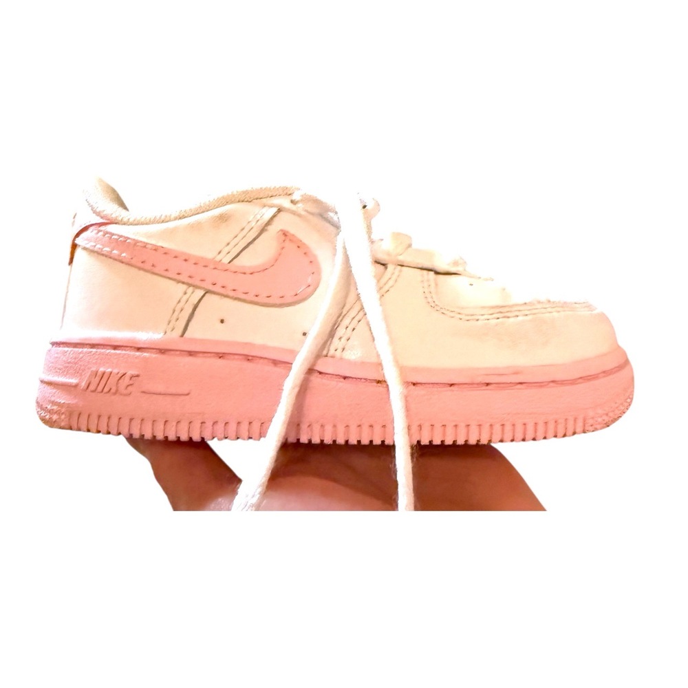 Nike White Baby Pink Perforated Toe Lace Up Air‎ Force Sneakers Size 7C - Picture 2 of 8